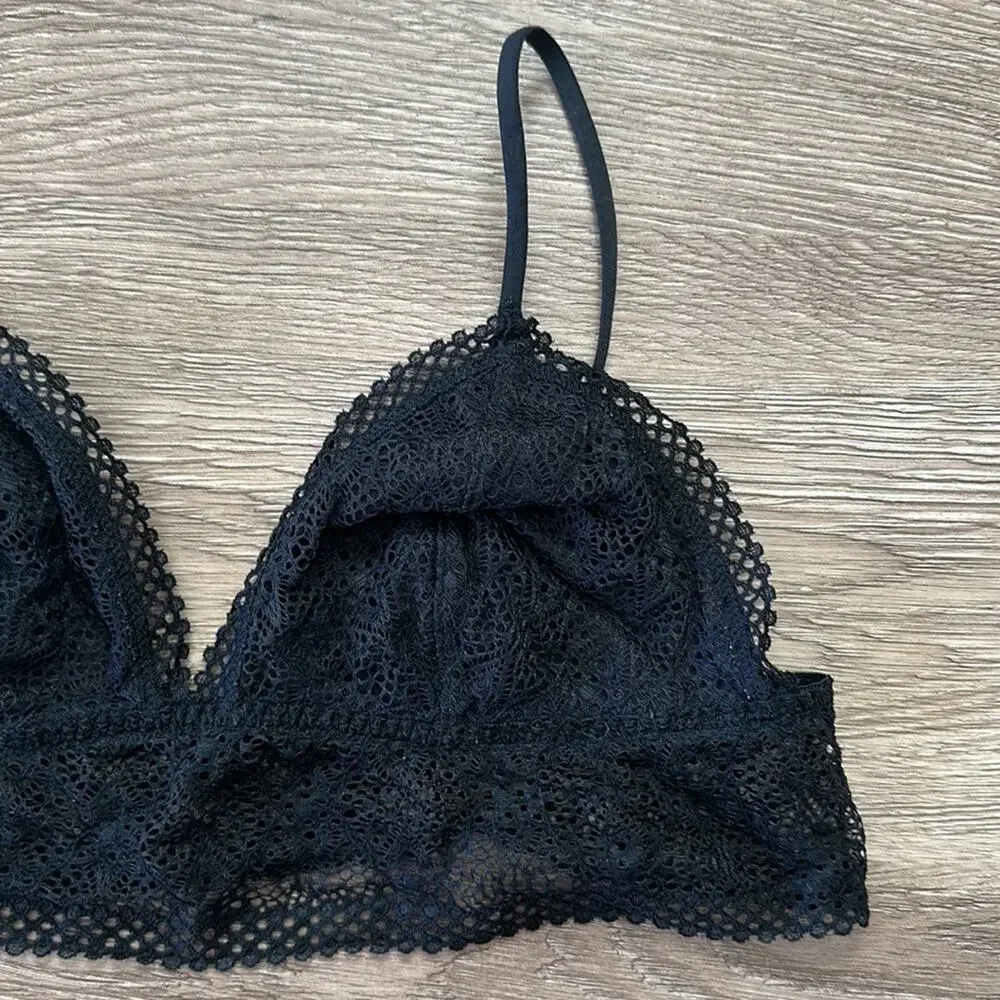 Victoria's Secret Lace Bralette Black Large Plunge Triangle Cups - Picture 2 of 4